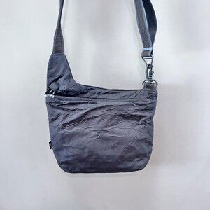 Pacsafe Crossbody Anti-Theft Bag With RFID Blocking Pocket &‎ Secure Zipper